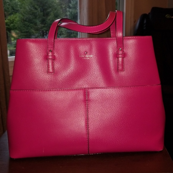 kate spade Handbags - KATE SPADE NEW YORK PURSE